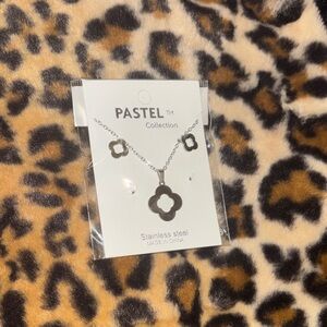 Pastels Silver Clover Pendant Necklace and Stud Earring Set